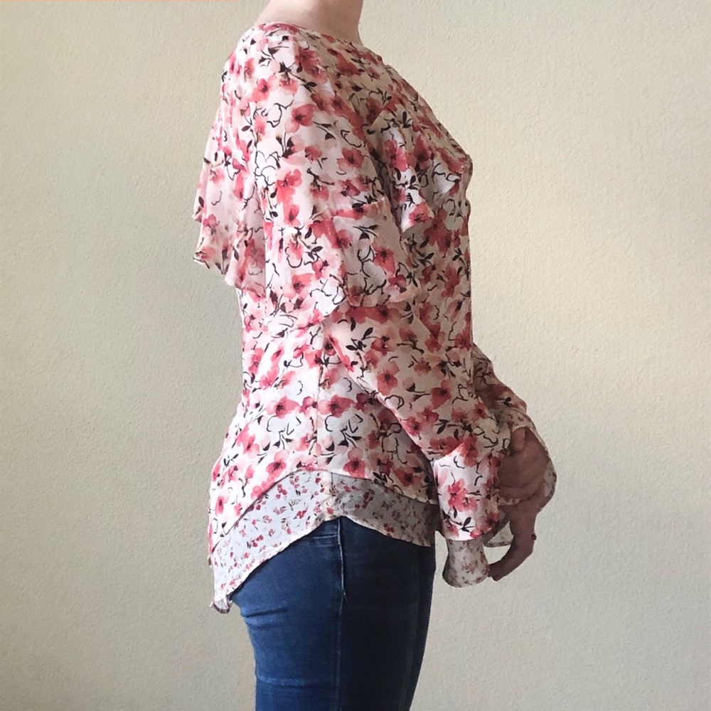 Floral print blouse with bell with ruffles - Picture 3 of 5